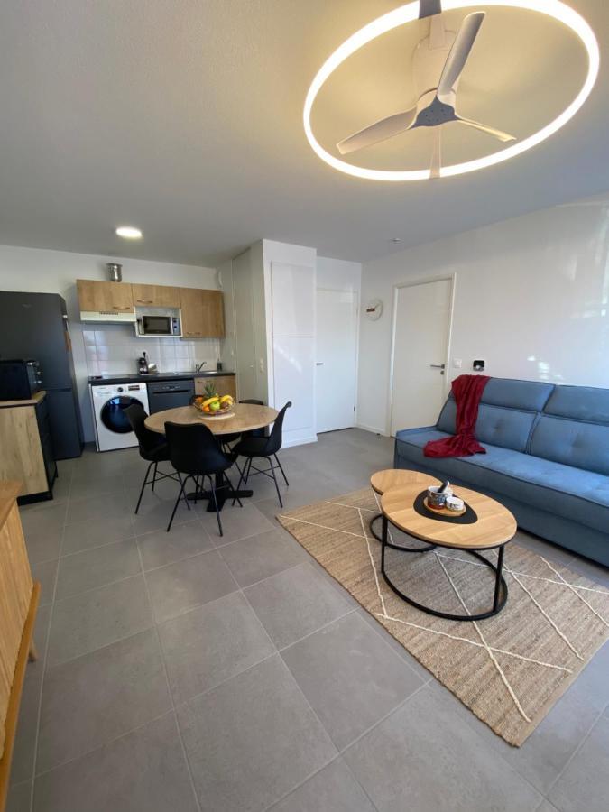 Charmant Appartement Neuf Et Confortable Classe 4 Etoiles بيسكاروس المظهر الخارجي الصورة