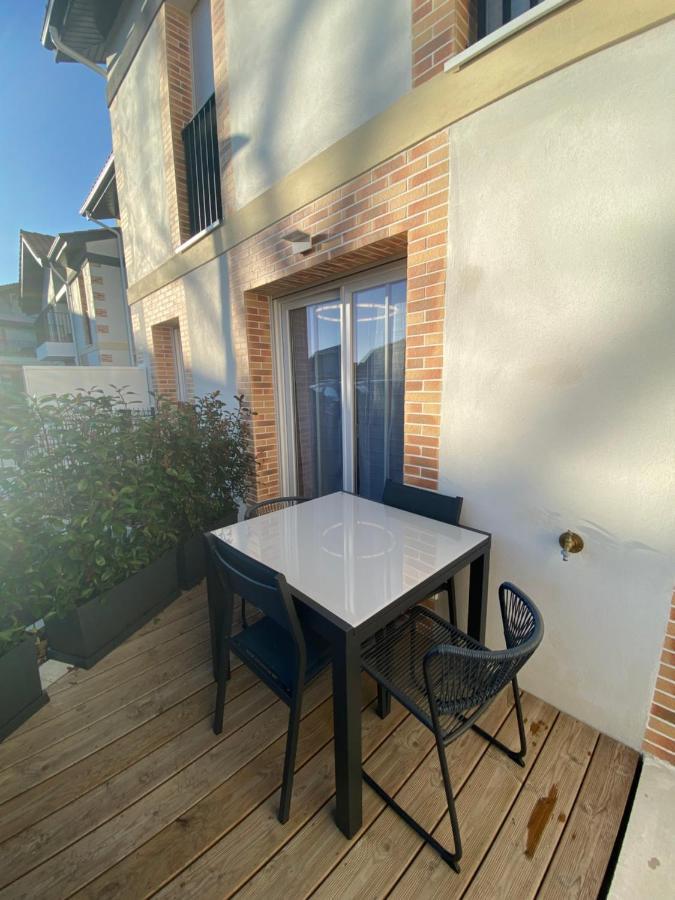 Charmant Appartement Neuf Et Confortable Classe 4 Etoiles بيسكاروس المظهر الخارجي الصورة